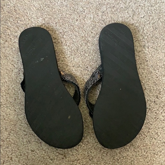 Lindsay Phillips Flip Flops Size 6 - Picture 3 of 4